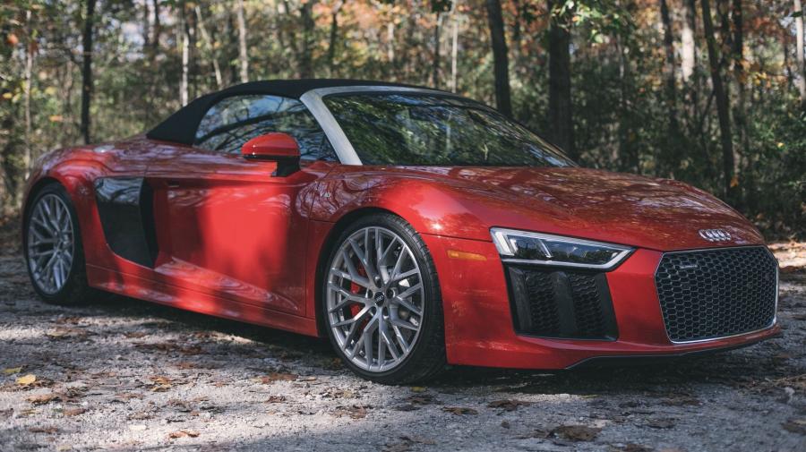  Audi R8 Spyder V10 2017 года  (NA) (фото 29 из 51)